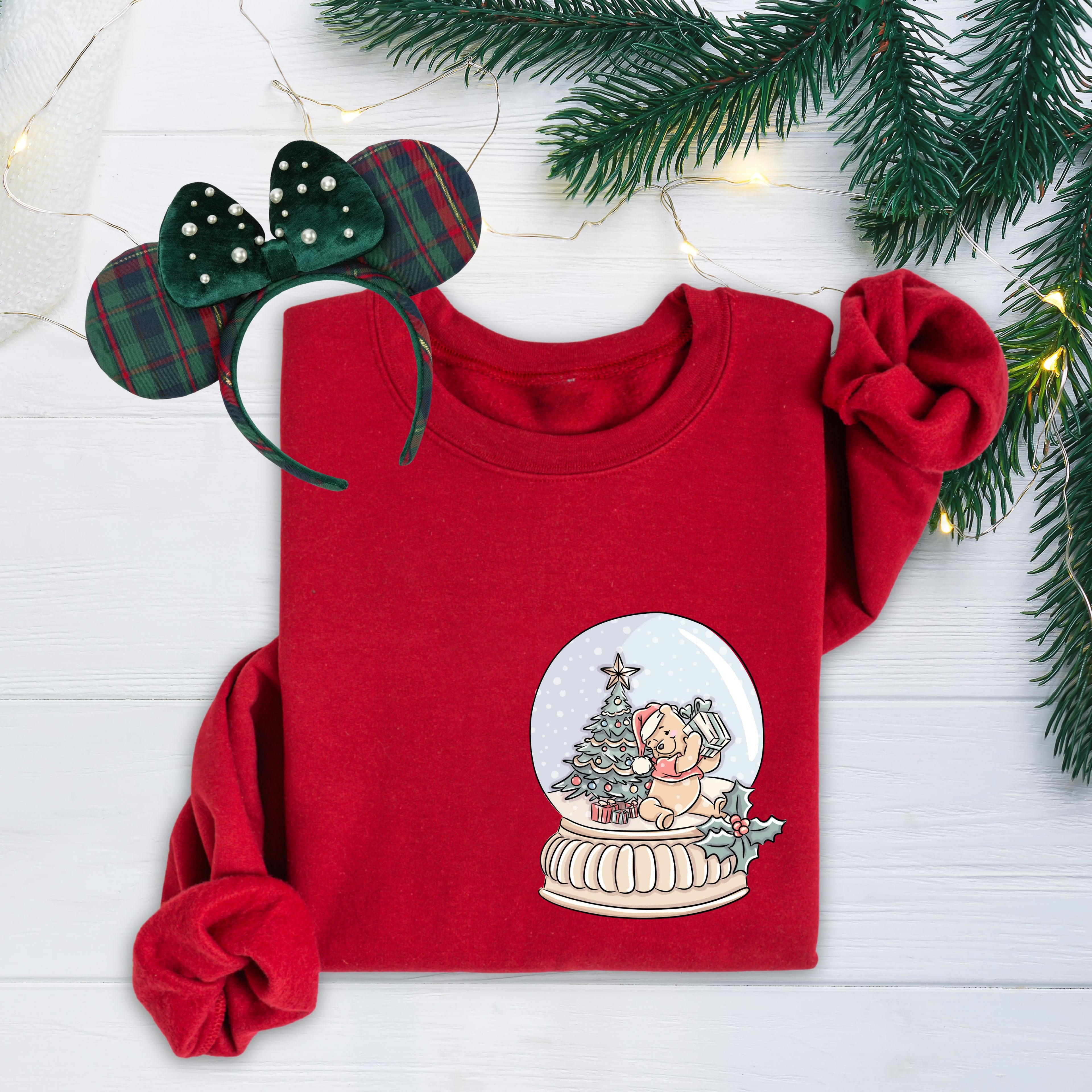 Small Honey Bear Snowglobe T-Shirt | Pocket Print
